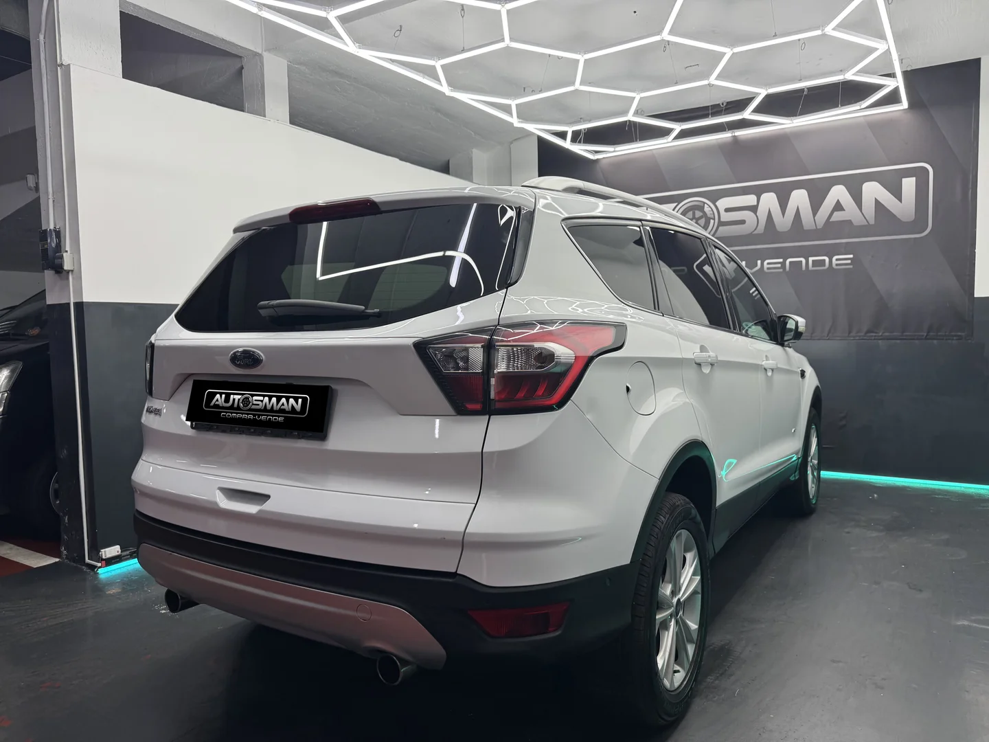 FORD Kuga 2.0 TDCi 4x4 ASS Titanium 2017 Diésel Blanco - Imagen 6 de 61